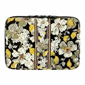 Vera bradley dogwood laptop sleeve